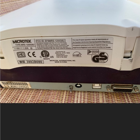 Microtek 3600 Flatbed Scan Maker - Picture 10 of 10